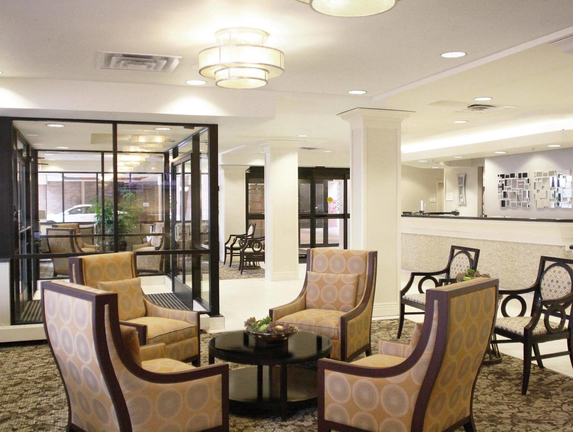 Doubletree By Hilton Milwaukee Downtown Hotel Exterior foto